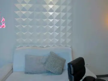 JuanitaClay  live sex cam