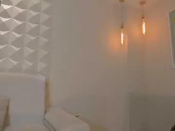 JuanitaClay  live sex cam