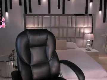 JuanitaClay  live sex cam
