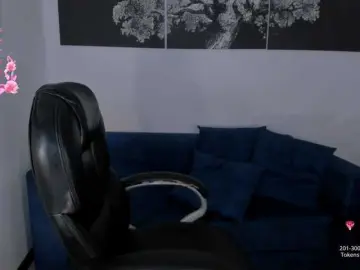 JuanitaClay  live sex cam