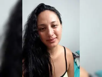 Love-Esmeralda  live sex cam