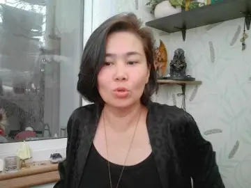 Nettie-Allie  live sex cam