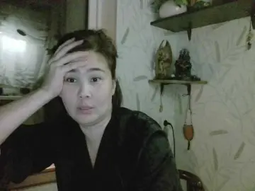 Nettie-Allie  live sex cam