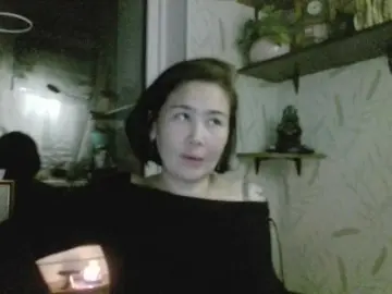 Nettie-Allie  live sex cam