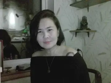 Nettie-Allie  live sex cam