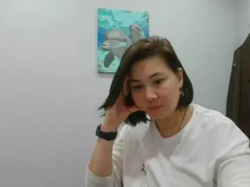 Nettie-Allie  live sex cam