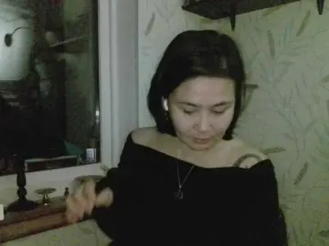 Nettie-Allie  live sex cam