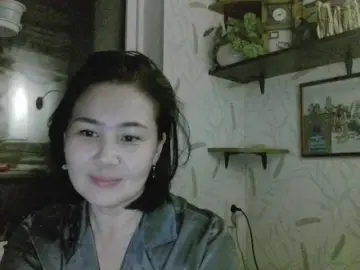 Nettie-Allie  live sex cam