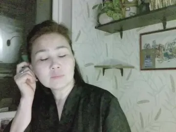 Nettie-Allie  live sex cam