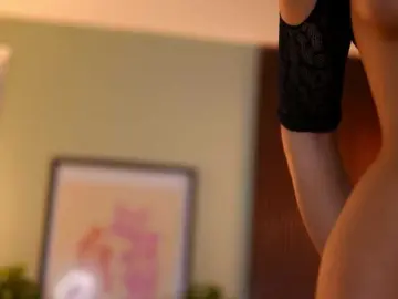 RavennaDArcy  live sex cam