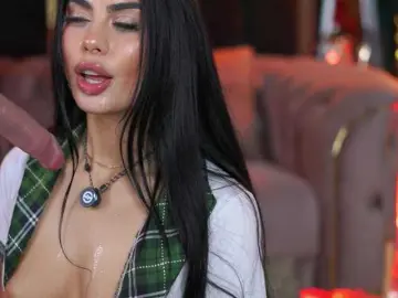 RavennaDArcy  live sex cam