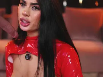 RavennaDArcy  live sex cam