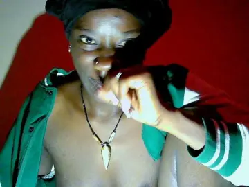 Savagetonguee  live sex cam