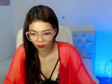 Baby-luna-  live sex cam