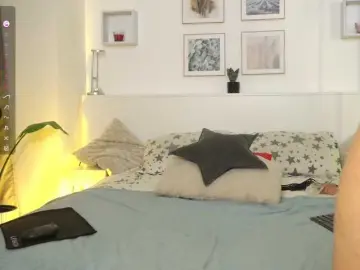 L1ttle-kiki  live sex cam