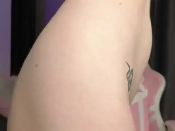 Eva--queen  live sex cam