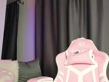 Eva--queen  live sex cam