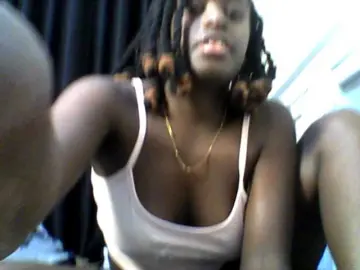 PetiteTemptress  live sex cam