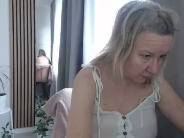 SecretDoll30  live sex cam