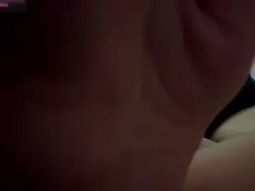 TraceyKalani  live sex cam