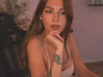 Blue-beryyy  live sex cam