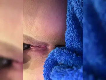 Krissexia  live sex cam