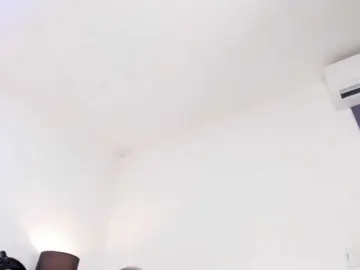 Mature-whore  live sex cam