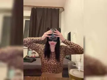 Alinasexxx  live sex cam