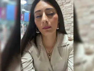 Bella-152  live sex cam