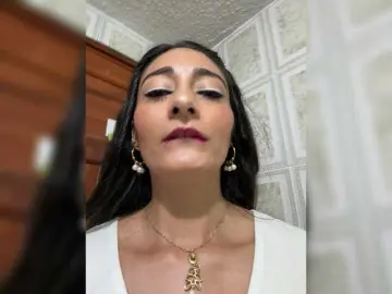 Bella-152  live sex cam