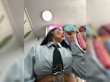 Bella-152  live sex cam