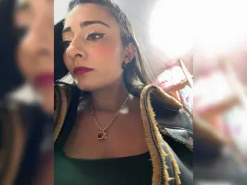 Bella-152  live sex cam