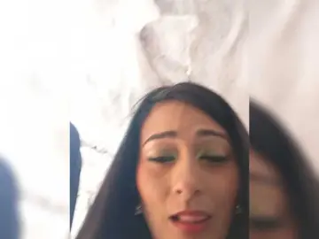 Bella-152  live sex cam