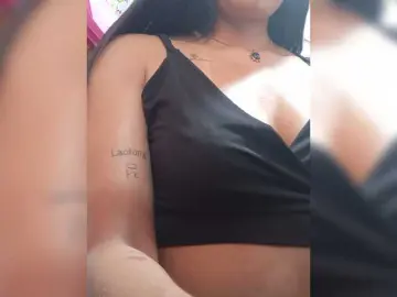 Bella-152  live sex cam