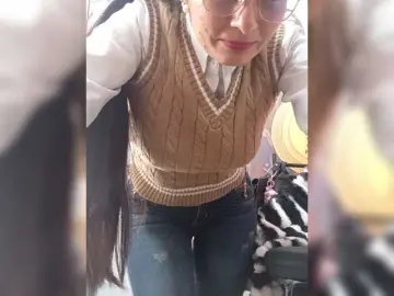 Bella-152  live sex cam