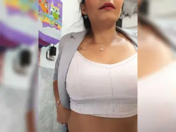 Bella-152  live sex cam