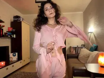 HyonKirker  live sex cam