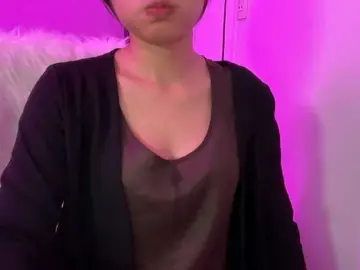 Julia-Zhen  live sex cam