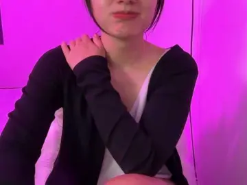 Julia-Zhen  live sex cam