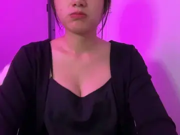 Julia-Zhen  live sex cam