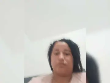 Ninaal13  live sex cam