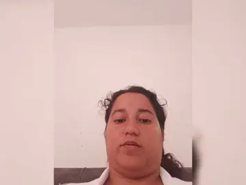 Ninaal13  live sex cam