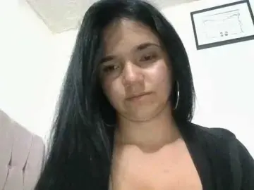 XiomaraSmith4  live sex cam