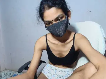 Yeasty1men  live sex cam