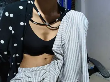 Yeasty1men  live sex cam
