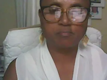 Hotmomsexy  live sex cam