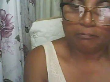 Hotmomsexy  live sex cam