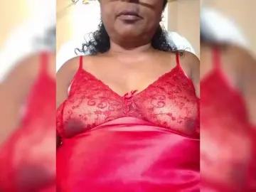 Hotmomsexy  live sex cam