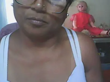 Hotmomsexy  live sex cam