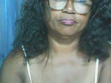 Hotmomsexy  live sex cam